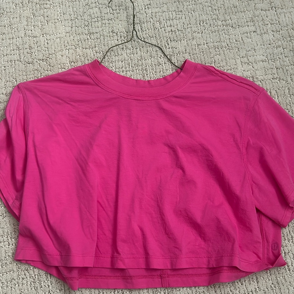 pink luelue crop top